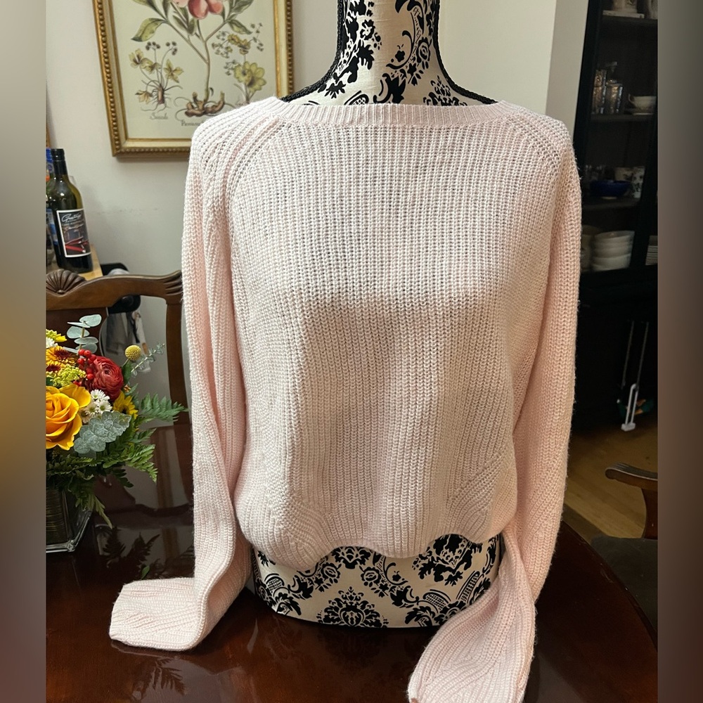 Aqua Women's ice pink crew Neck Sweater